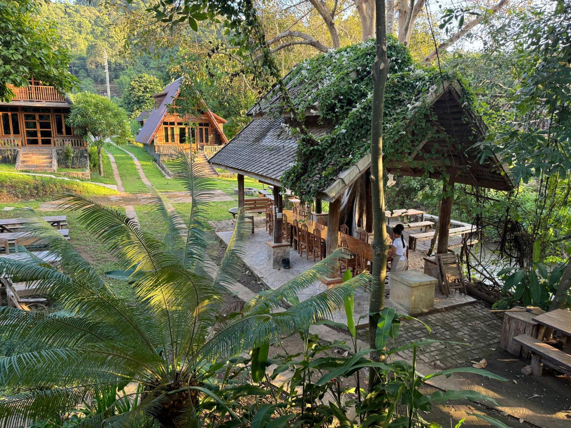 Ban Kaew Mo Ra Glamping & Restaurant Hotel Pang Mapha Exterior foto