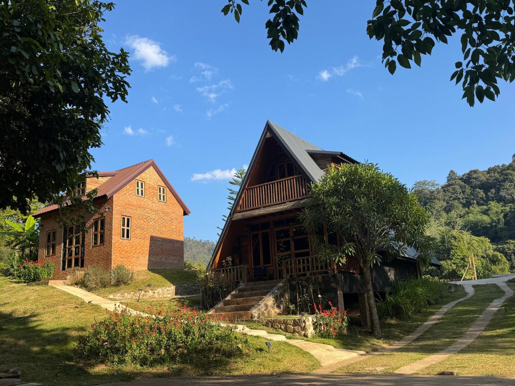 Ban Kaew Mo Ra Glamping & Restaurant Hotel Pang Mapha Exterior foto