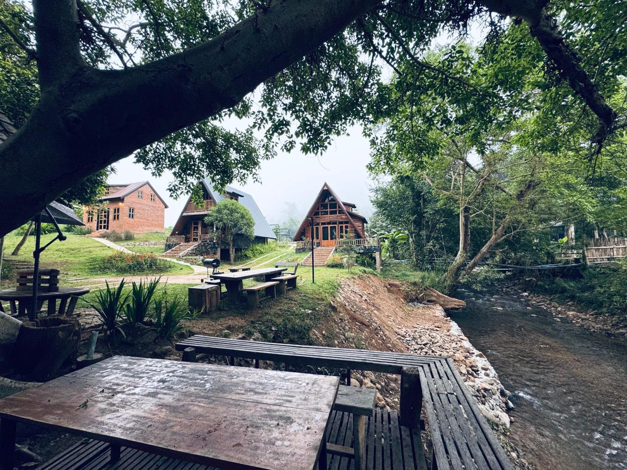 Ban Kaew Mo Ra Glamping & Restaurant Hotel Pang Mapha Exterior foto
